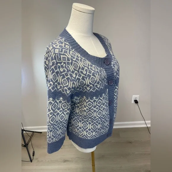 Carroll Reed 100% Lambs Wool Fair Isle Cardigan - Picture 8 of 11